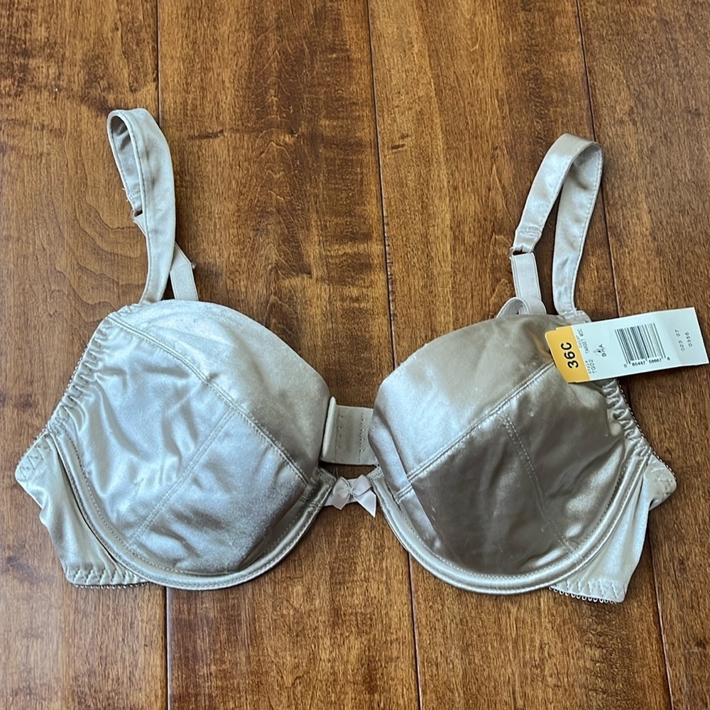NWT Target Bra SandShell Color Size C36